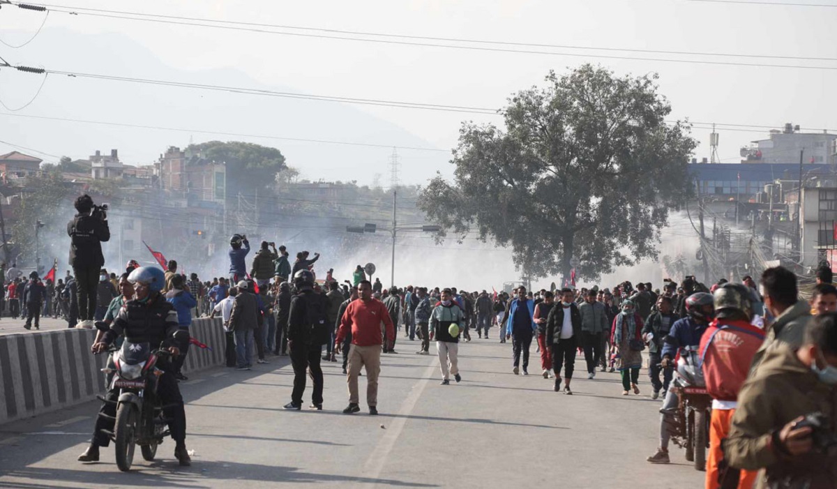 Balkhu Tear Gas 41700731614.jpg